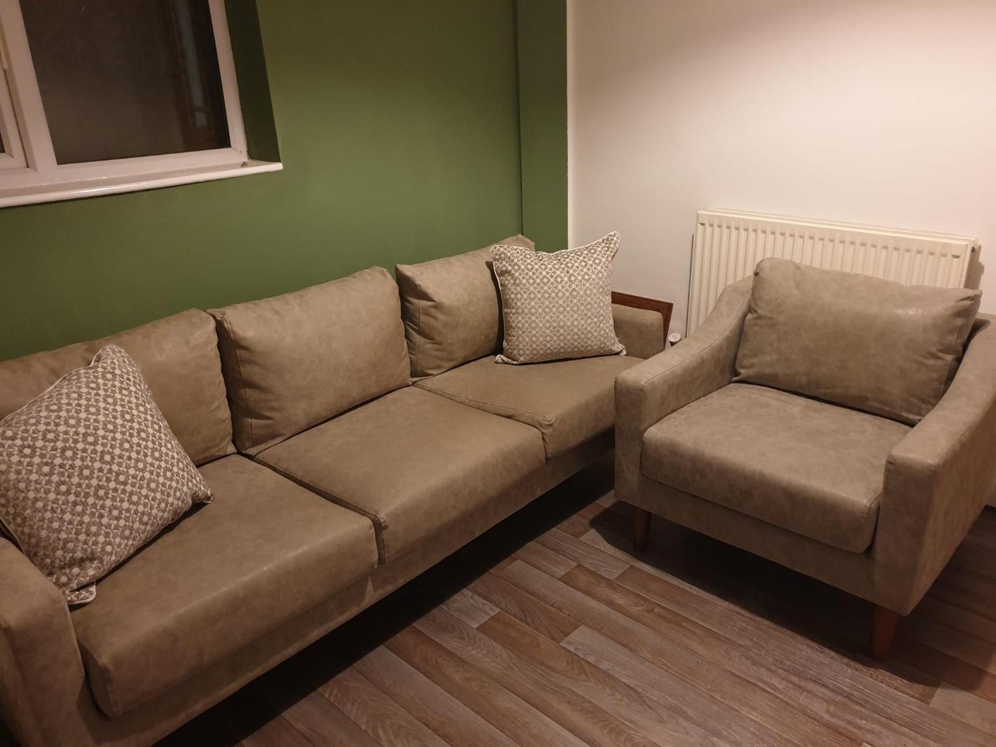 Apartment Ty Twt